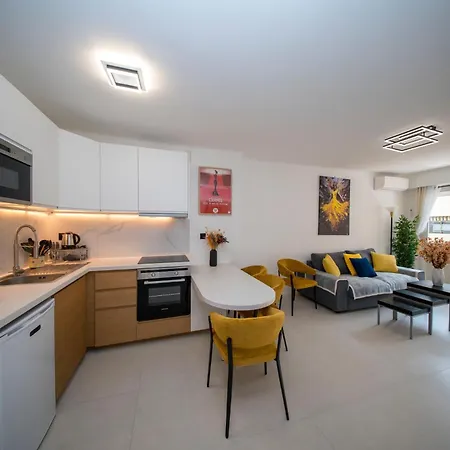 Apartmán Luxe 1 Minute A Pied Du Martinez Shopping Vu