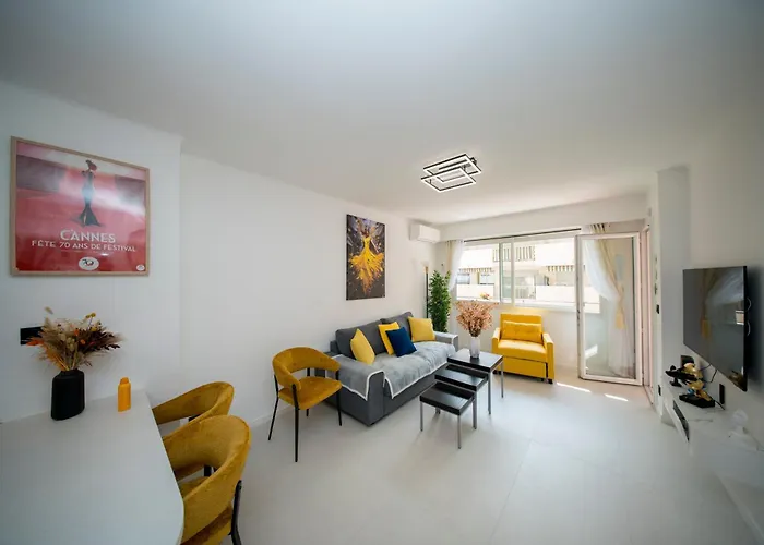 Luxe 1 Minute A Pied Du Martinez Shopping Vu * Cannes