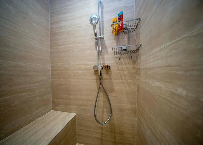 Luxe 1 Minute A Pied Du Martinez Shopping Vu *